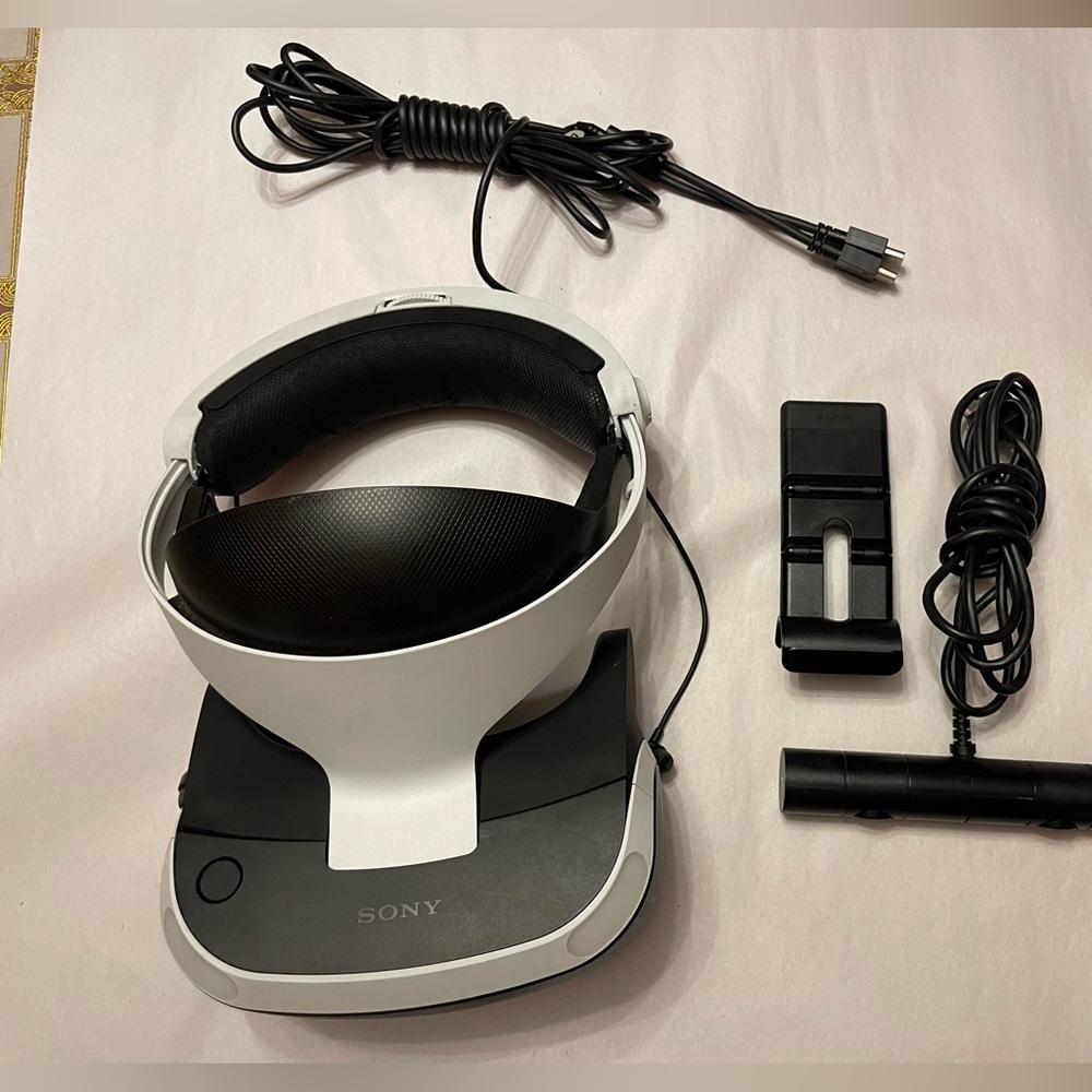 Playstaion VR by Sony VR Headset and Camera Set